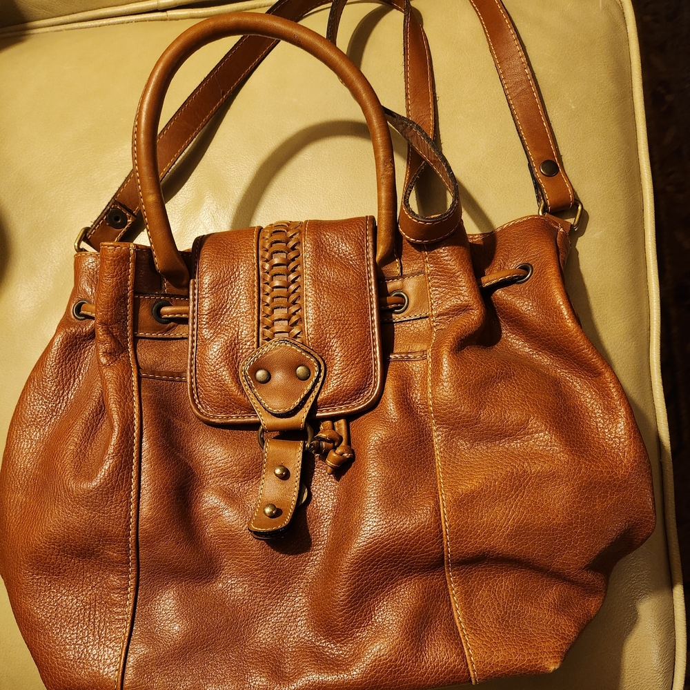 Franseco Blasica Chic Tan Leather Shoulder Bag 15" Length 11" Across